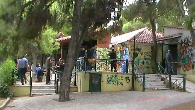 Βύρωνας : Κείμενο (α)ναληψης ευθύνης και φωτογραφίες από την νέα κατάληψη
