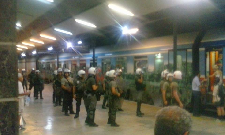Παρακαλώ γυρίστε τα ρολόγια σας 30 χρόνια πίσω! – Το ΠΑΣΟΚ είναι εδώ, εκατό τοις εκατό …