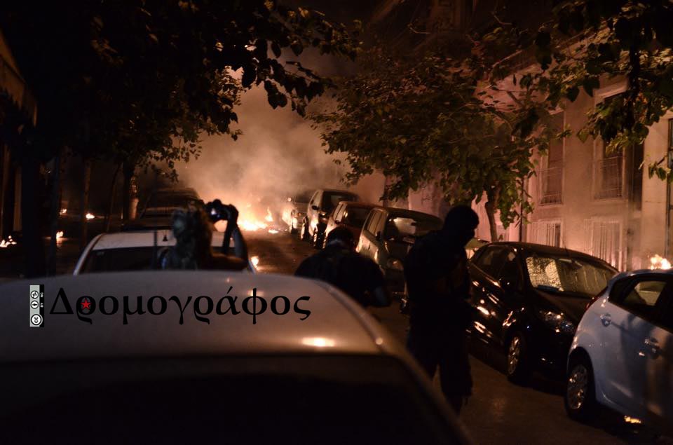 ΤΩΡΑ Εξάρχεια : Πέσιμο στο ΑΤ στην Καλλιδρομίου – 5 με 6 προσαγωγές τουλάχιστον