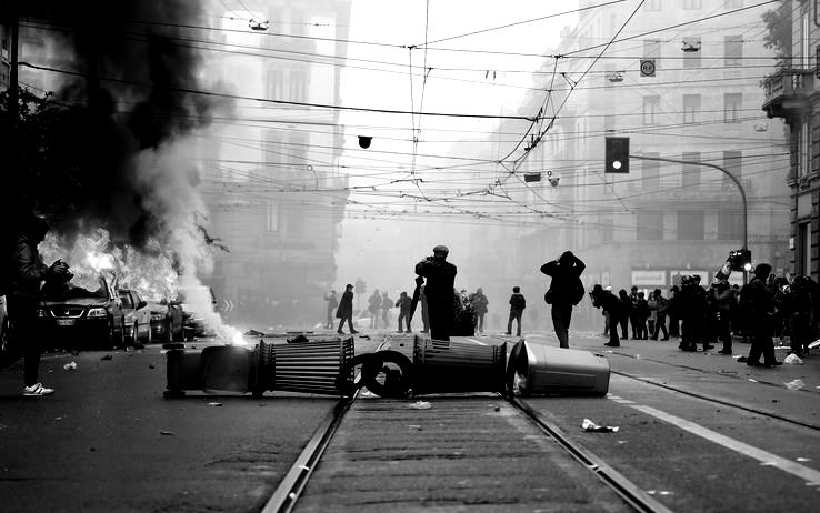 Ιταλία : Τέσσερις προφυλακίσεις κατόπιν επιχείρησης στις 12/11 για τα γενονότα του No Expo στο Μιλάνο