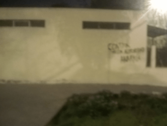 Chile: Ink attack against two temples of religious morality in Santiago