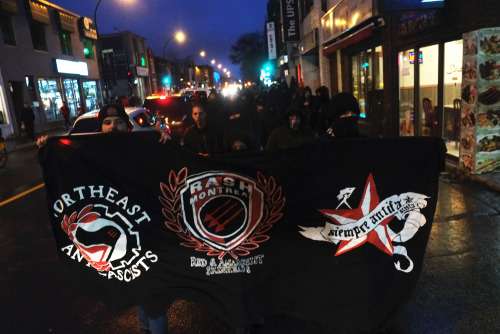 Montreal, Canada: #Antifa shut down racist metal concert [video]
