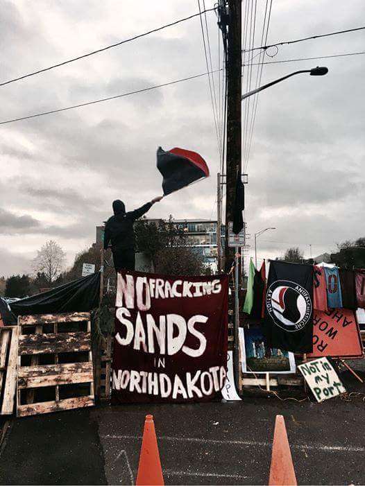 USA: Activists Vow to Continue Blocking Trains Shipping Fracking Sands to North Dakota Oil Fields
