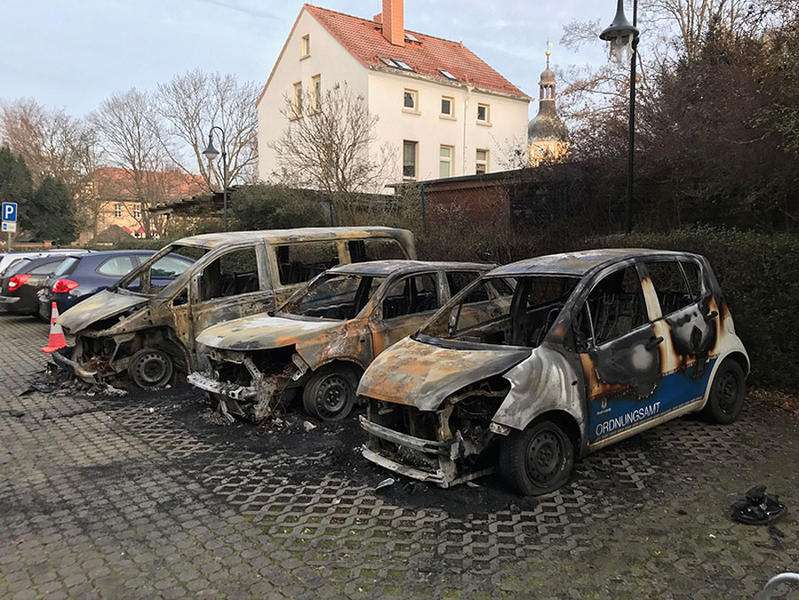 Leipzig, Germany: 3 public order police vehicles torched in memory of Alexis Grigoropoulos