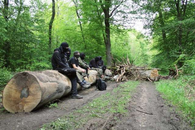 Germany: Two comrades from Spain arrested in Hambach Forest and imprisoned in Cologne