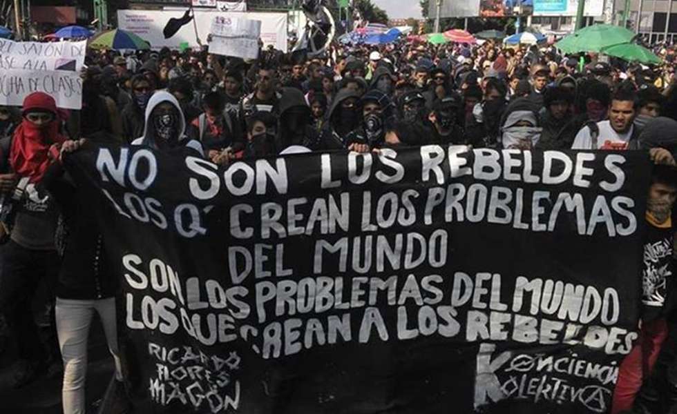 mexico-city-anarchist-march