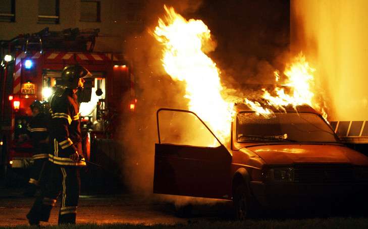France: 945 torched cars on New Year’s Eve [17.5% more than last year]