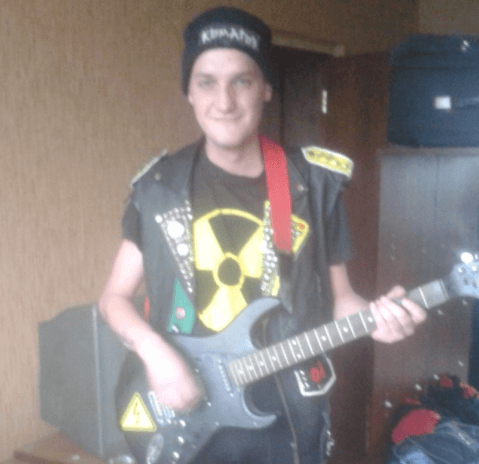 Russia: Antifa punk killed by neonazis at The Exploited gig