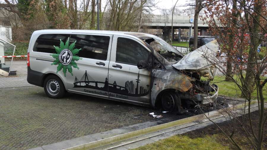 Αμβούργο, Γερμανία: Φωτιά στη αστυνομία!
