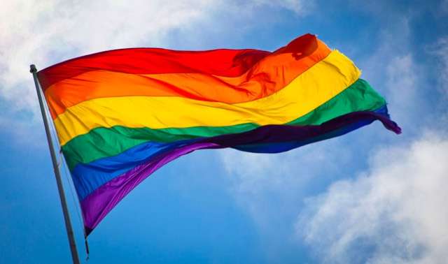 Ομοφοβική επίθεση από αστυνομικούς καί σύλληψη μέλους ΛΟΑΤΚΙ+ κινήματος