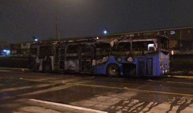 Santiago, Chile: Incendiary Attack Against a Transantiago Bus in Protest Against the Presidential Election Primaries
