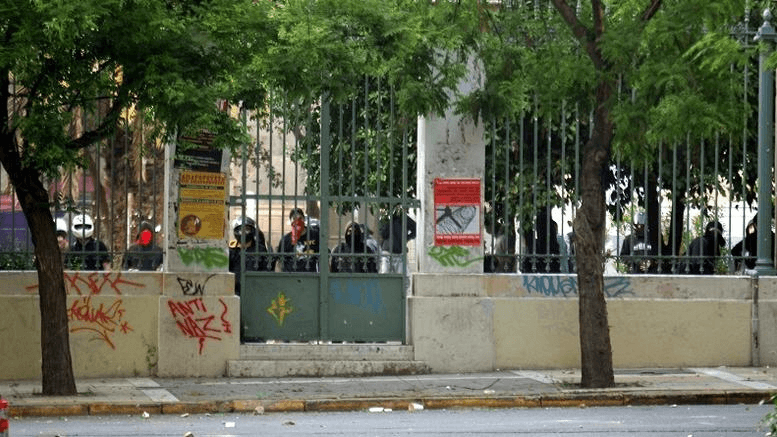Αθήνα: Ενημέρωση και πολιτική τοποθέτηση της συνέλευσης της κατάληψης του Πολυτεχνείου