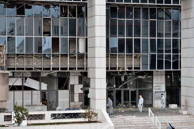 Grecia: Poderosa bomba explota en el Tribunal de Apelaciones de Atenas
