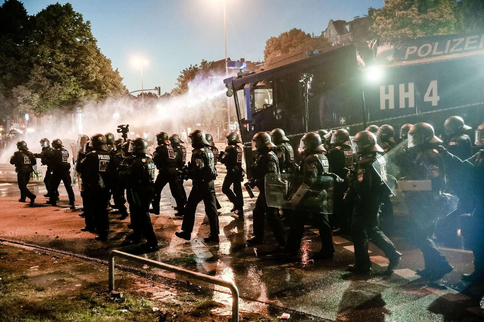 Confronting Escalating Repression in Germany: In the Aftermath of the G20, a Call for Resistance from the Rigaer 94
