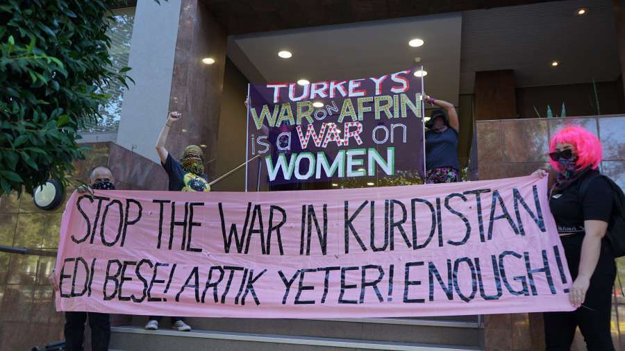 Melbourne, Australia: Action at the Turkish Consulate on International Women’s Day in Solidarity with Afrin