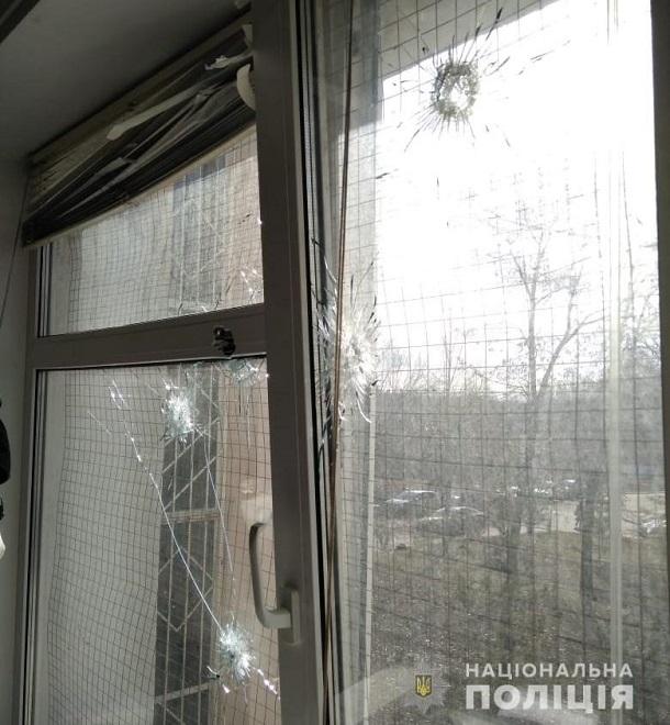 Kiev, Ukraine: Anarchists shot at the windows of Goloseyevsky court