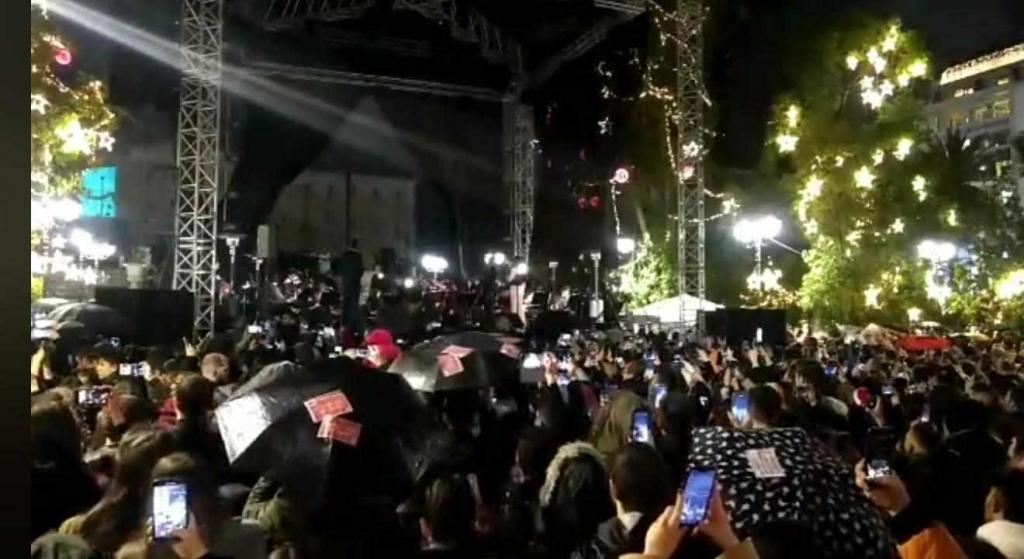 Athens: Anarchists intervene at the Christmas Tree Lighting Ceremony