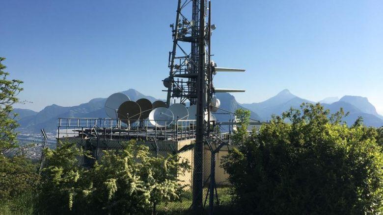 Métropole de Grenoble, France: Attaques coordonnées d’antennes-relais